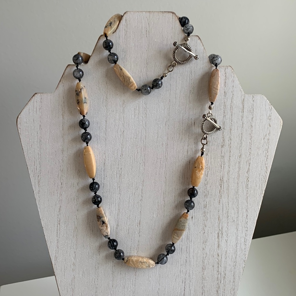 Beaded Necklace & Bracelet Set
